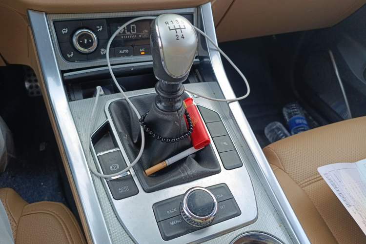 Used Yema T80 2017 1.5T Manual Cool Edition Gear Lever