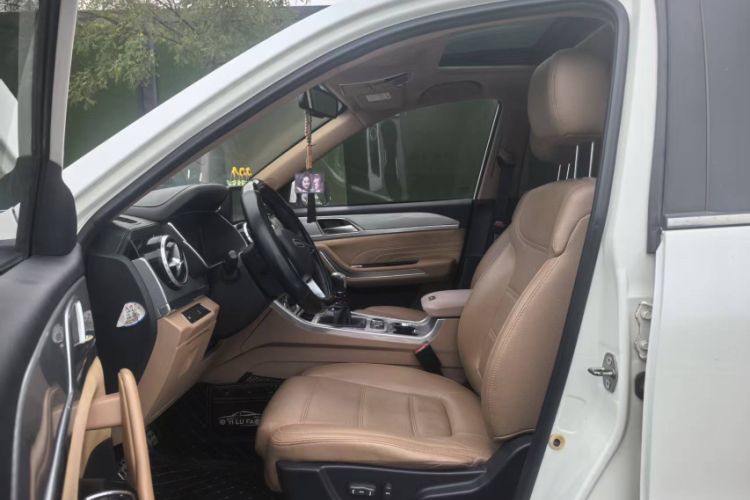 Used Yema T80 2017 1.5T Manual Cool Edition Interior 1