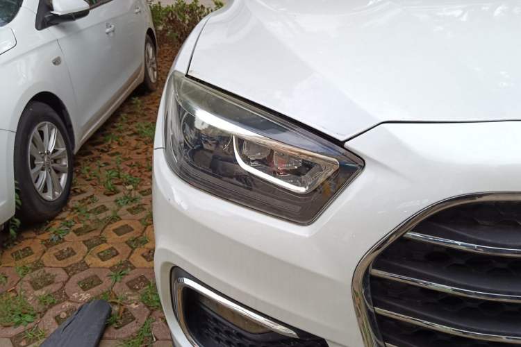 Used Yema T80 2017 1.5T Manual Xuan Dong Edition Right Front Headlight