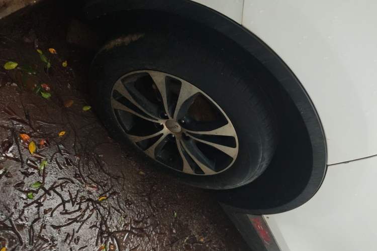 Used Yema T80 2017 1.5T Manual Xuan Dong Edition Right Rear Wheel Hub
