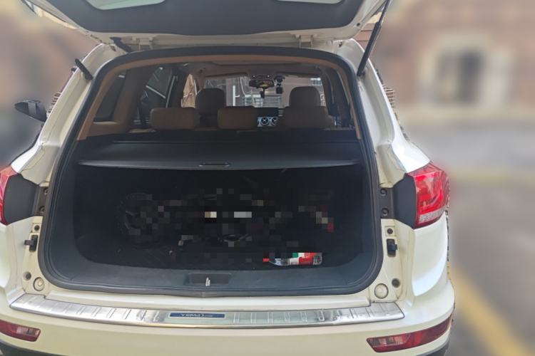 Used Yema T80 2017 1.5T Manual Cool Edition Trunk