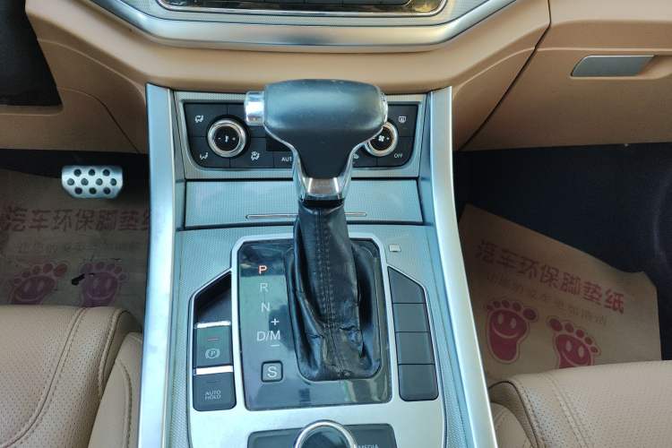 Used Yema T80 2018 2.0T Automatic Entry-Level Trim Gear Lever