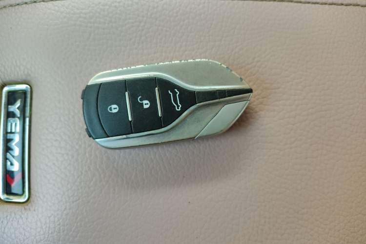 Used Yema T80 2018 2.0T Automatic Entry-Level Trim Vehicle Key