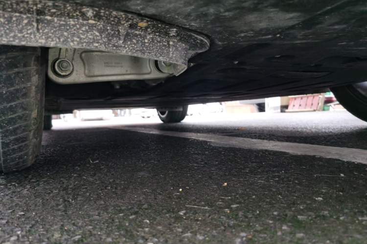 Used Yuanhang H8 2024 560 km All-Wheel Drive Premium Edition Chassis Front Right