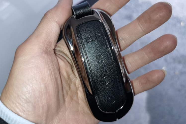 Used Yuanhang H8 2024 560 km All-Wheel Drive Premium Edition Vehicle Key