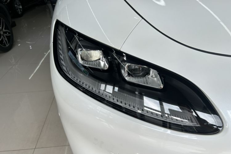 Used Yuanhang H8 2023 610 km Rear-Drive Luxury Version Exterior 5