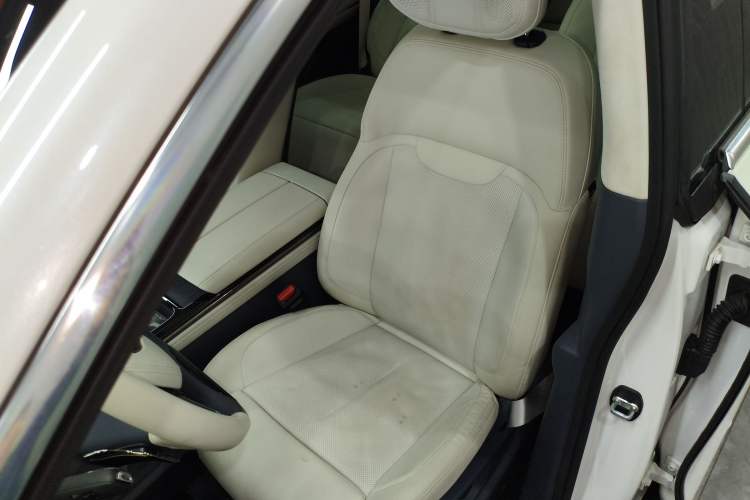 Used Yuanhang H8 2023 560 km All-Wheel Drive Premium Edition Left Front Seat