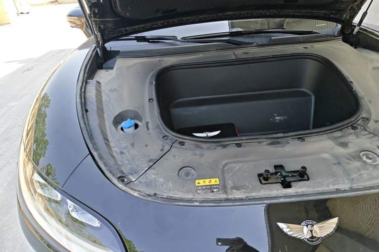 Used Yuanhang H8 2024 560 km Rear-Drive Smart Enjoyment Launch Edition Engine Bay Right