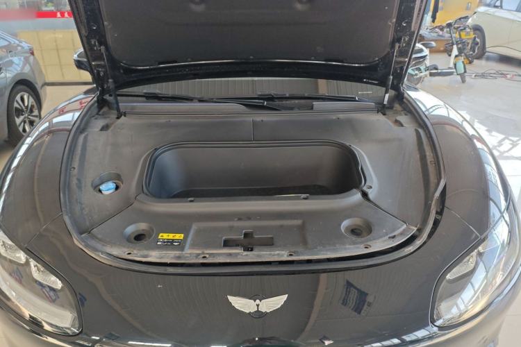 Used Yuanhang Y6 2023 720 km Range Rear-Drive Luxury Version Engine Bay