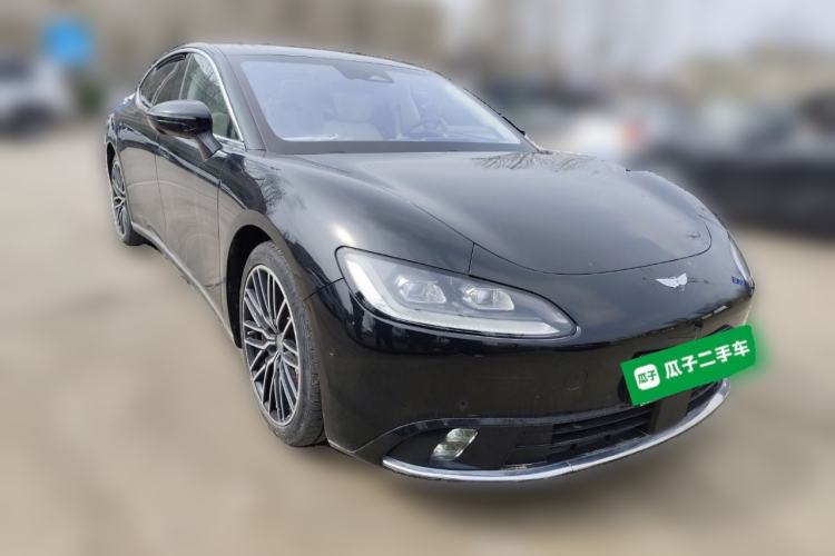 Used Yuanhang Y6 2023 620 km All-Wheel Drive Premium Edition Front Right 45 Deg