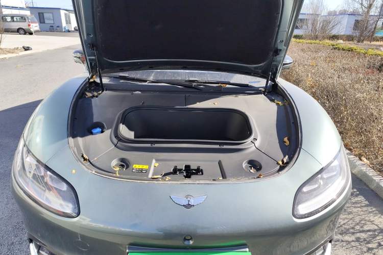 Used Yuanhang Y6 2023 620 km All-Wheel Drive Premium Edition Engine Bay