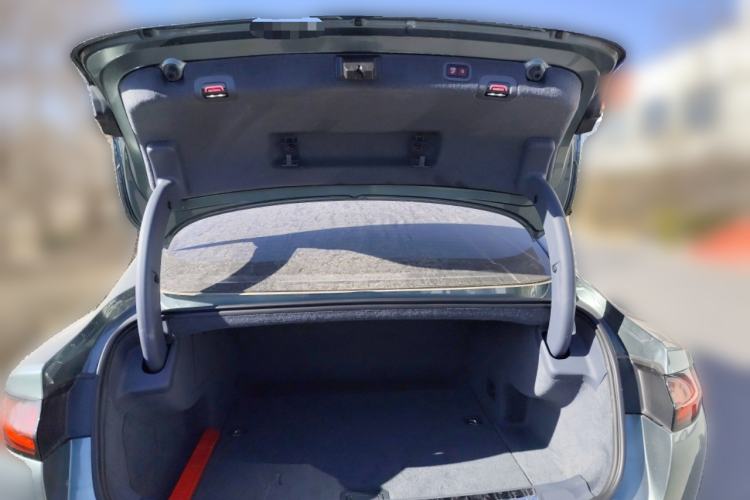 Used Yuanhang Y6 2023 620 km All-Wheel Drive Premium Edition Trunk