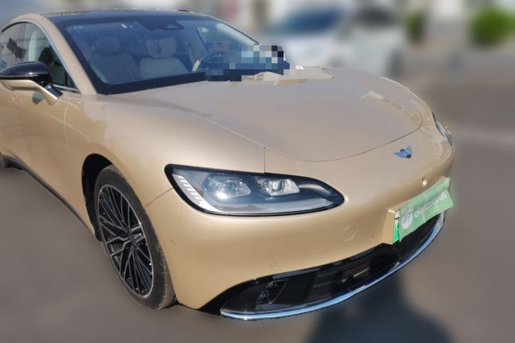 Used Yuanhang Y6 2023 620 km All-Wheel Drive Premium Edition Front Right 45 Deg