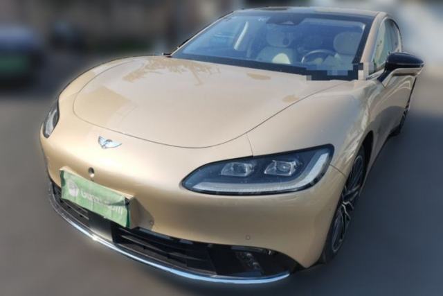 Used Yuanhang Y6 2023 620 km All-Wheel Drive Premium Edition