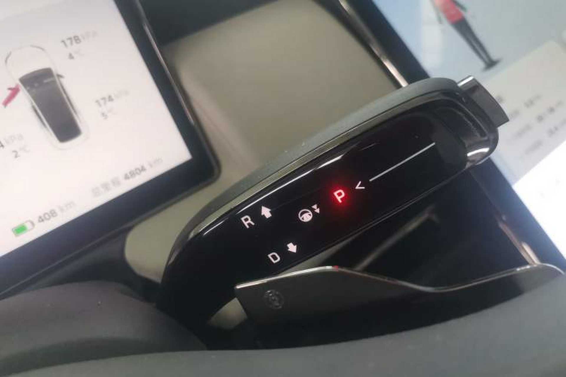 Used Yuanhang Y6 2023 620 km All-Wheel Drive Premium Edition Gear Lever