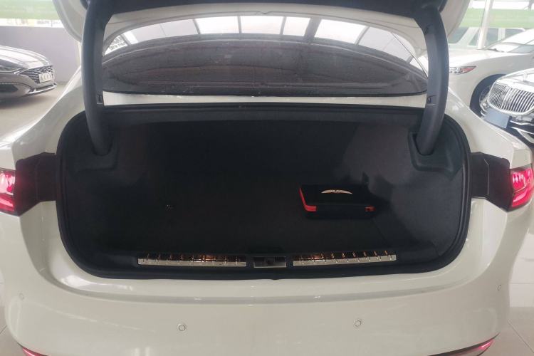 Used Yuanhang Y6 2023 620 km All-Wheel Drive Premium Edition Trunk