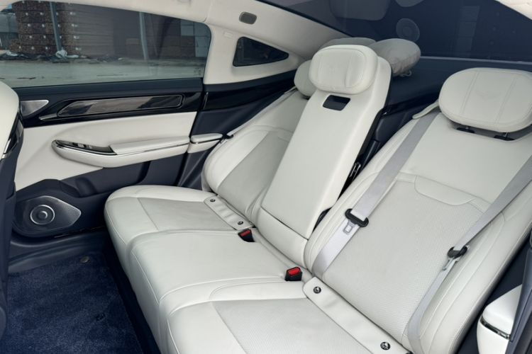 Used Yuanhang Y6 2023 620 km All-Wheel Drive Premium Edition Interior 2