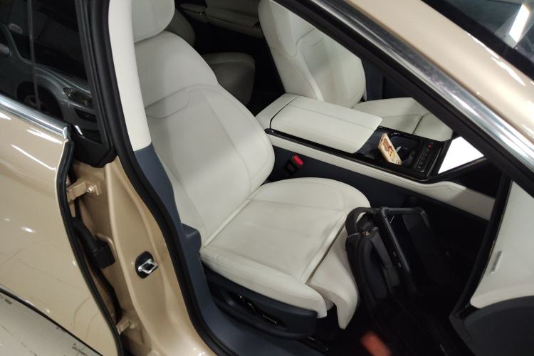 Used Yuanhang Y6 2023 720 km Range Rear-Drive Luxury Version Right Front Seat
