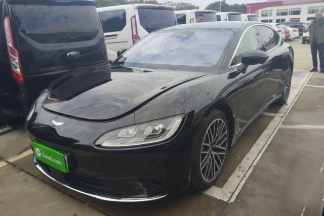 Used Yuanhang Y6 2024 620 km All-Wheel Drive Premium Edition
