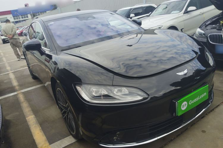 Used Yuanhang Y6 2024 620 km All-Wheel Drive Premium Edition Exterior 2