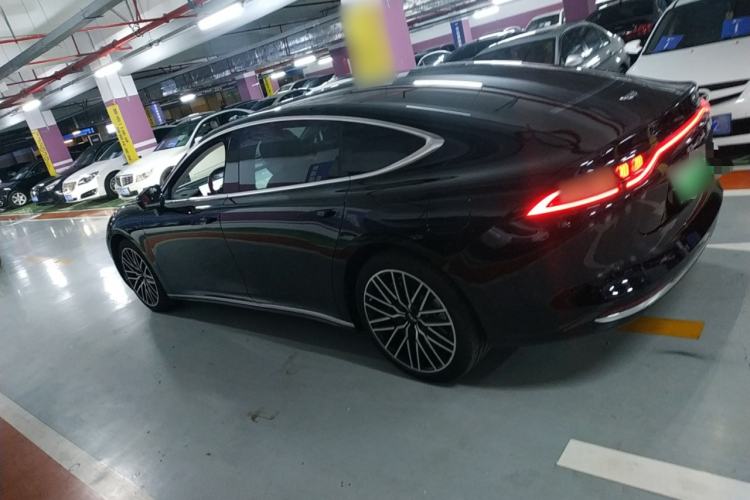 Used Yuanhang Y6 2024 720 km Rear-Drive Luxury Version Exterior 3