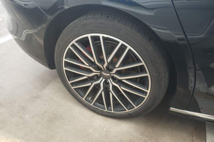 Used Yuanhang Y6 2024 620 km All-Wheel Drive Premium Edition Exterior 8