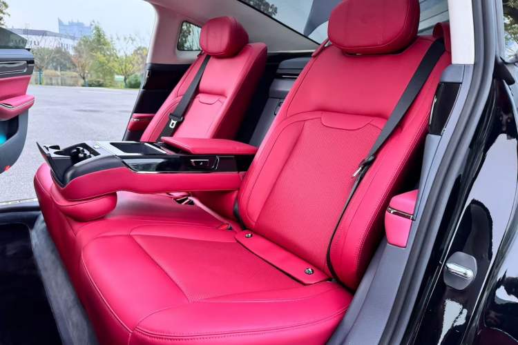 Used Yuanhang Y6 2024 720 km Rear-Drive Luxury Version Interior 4