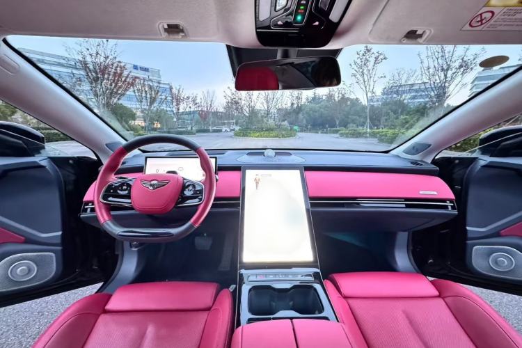 Used Yuanhang Y6 2024 720 km Rear-Drive Luxury Version Interior 5