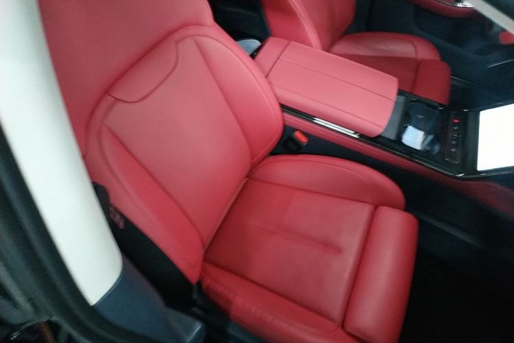 Used Yuanhang Y6 2024 720 km Rear-Drive Luxury Version Right Front Seat