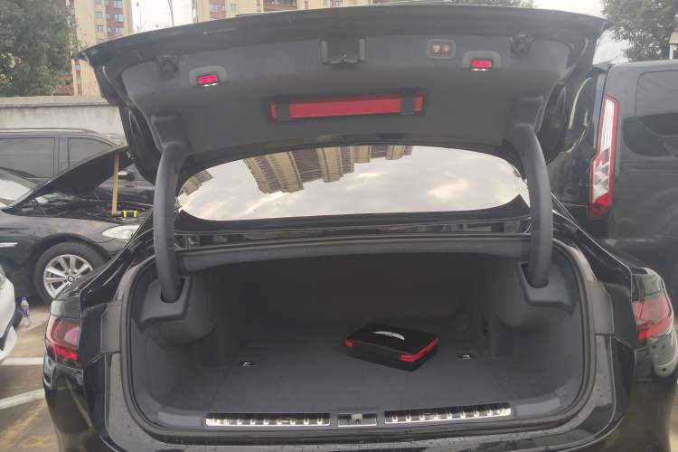 Used Yuanhang Y6 2024 620 km All-Wheel Drive Premium Edition Trunk