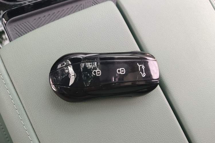 Used Yuanhang Y6 2024 620 km All-Wheel Drive Premium Edition Vehicle Key