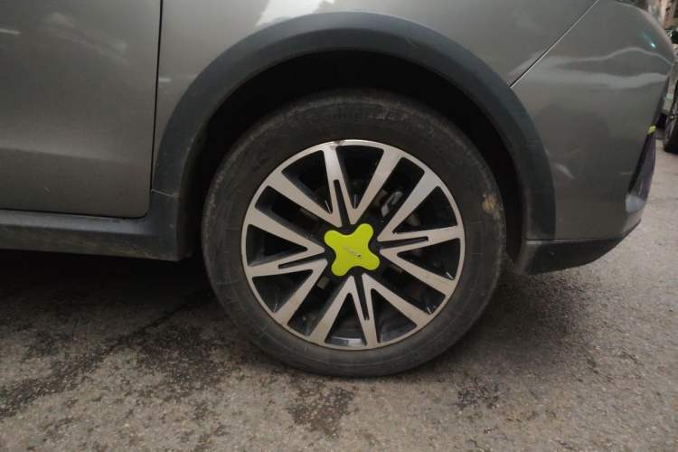 Used Yudo Yudo3 2023 415 km Active Version Right Front Wheel Hub