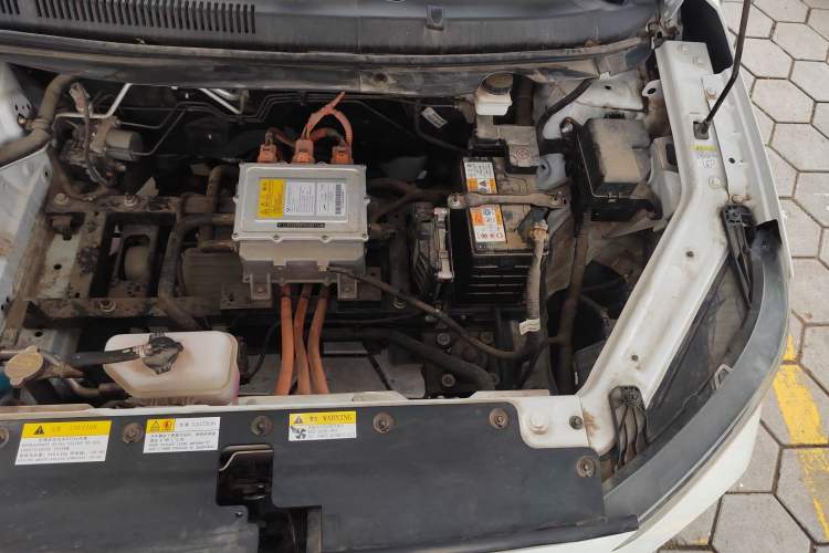 Used Yudo Yudo3 2023 320km Dynamic Version Engine Bay Left