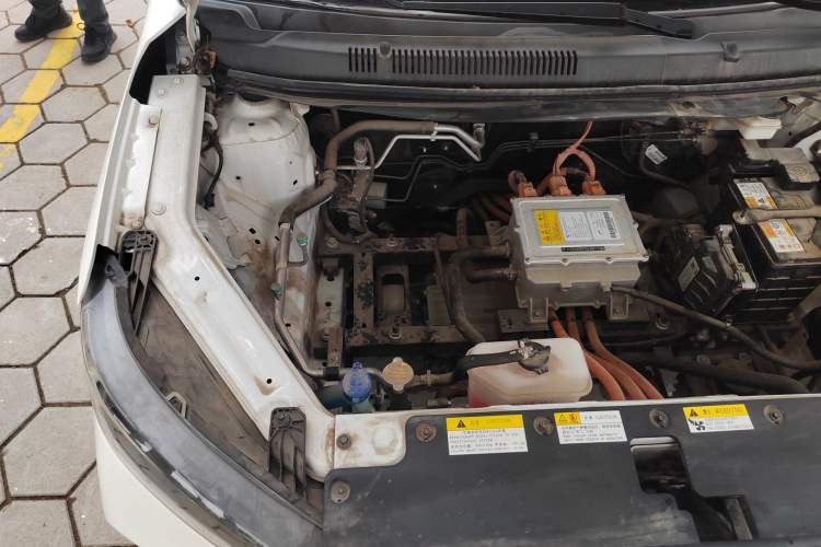 Used Yudo Yudo3 2023 320km Dynamic Version Engine Bay Right
