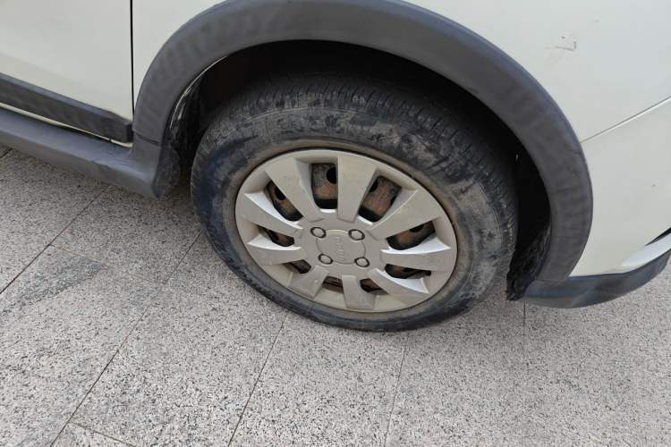 Used Yudo π1 2017 City Fun Edition Right Front Wheel Hub