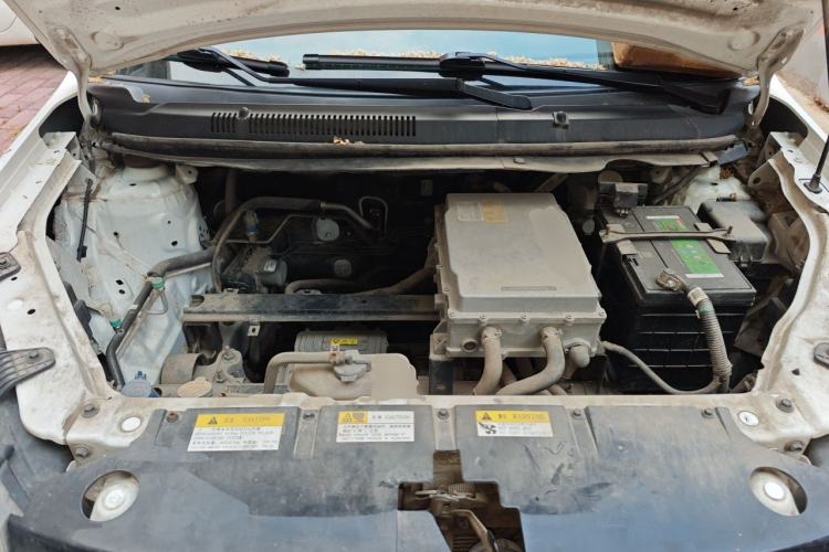 Used Yudo π1 2022 LITE Comfort Edition Engine Bay