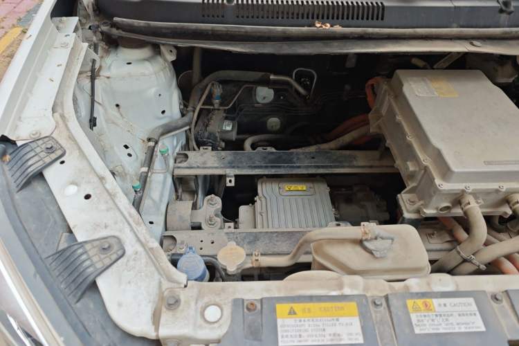 Used Yudo π1 2022 LITE Comfort Edition Engine Bay Right