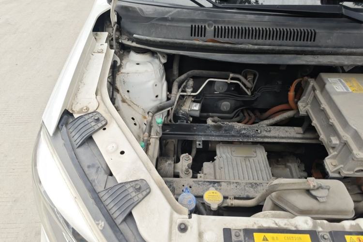 Used Yudo π1 2022 LITE Comfort Edition Engine Bay Right