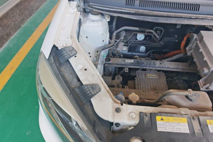 Used Yudo π1 2022 LITE Comfort Edition Engine Bay Right
