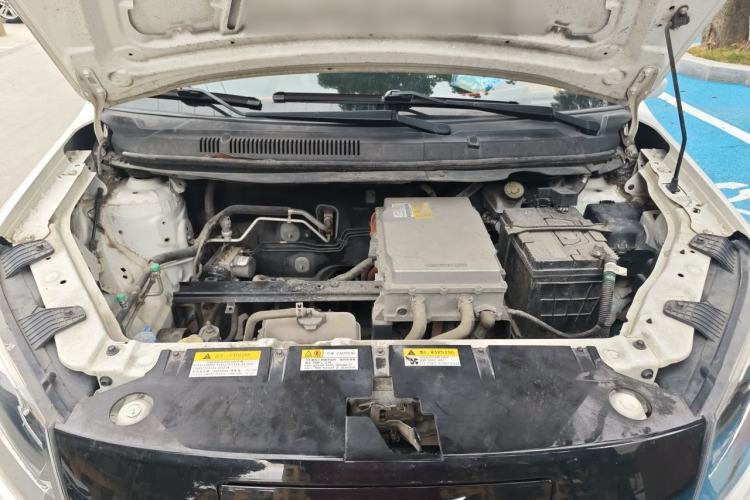 Used Yudo π1 2022 LITE Comfort Edition Engine Bay