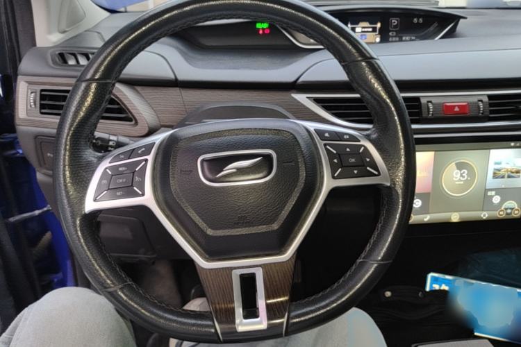 Used Yudo π3 2018 Deluxe Dual-Tone Edition Steering Wheel