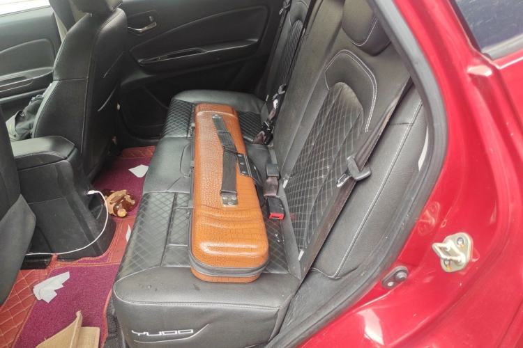 Used Yudo π3 2018 Pro Premium Model (Solid Color) Left Rear Seat