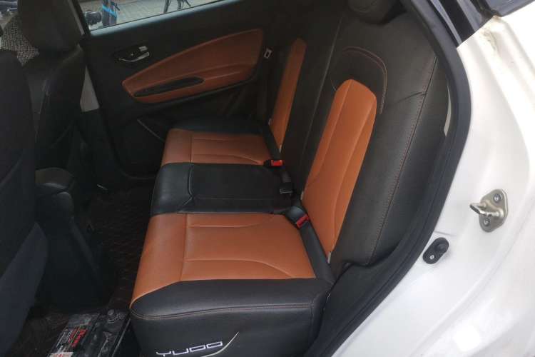 Used Yudo π3 2018 Deluxe Dual-Tone Edition Left Rear Seat