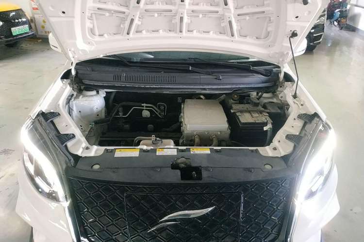 Used Yudo π3 2019 Pro Long-Distance Edition Elite Model Engine Bay
