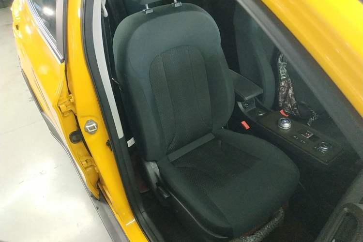 Used Yudo π3 2019 Pro Long-Distance Edition Elite Model Right Front Seat