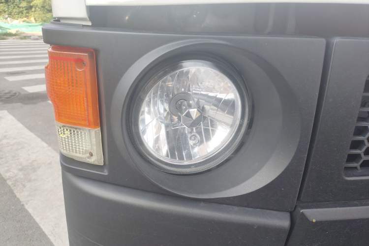 Used Yuejie Camaster 7 Series 2022 2.4L Camping Vehicle 4K22D4M Right Front Headlight