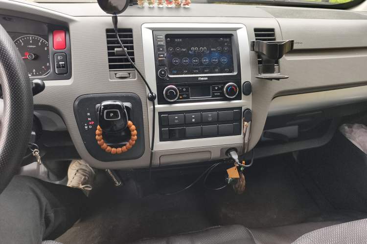 Used Yuejie Camaster 7 Series 2022 2.4L Camping Vehicle 4K22D4M Audio And AC Panel