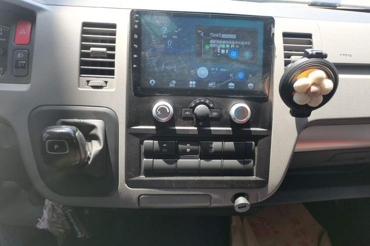 Used Yuejie Camaster 7 Series 2022 2.4L Camping Vehicle 4K22D4M Audio And AC Panel