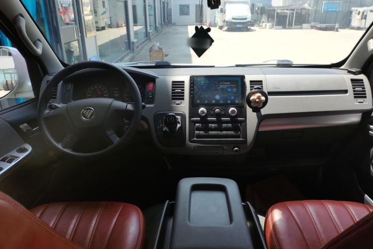 Used Yuejie Camaster 7 Series 2022 2.4L Camping Vehicle 4K22D4M Center Console