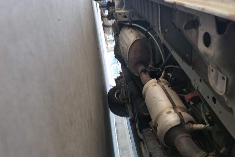 Used Yuejie Camaster 7 Series 2022 2.4L Camping Vehicle 4K22D4M Chassis Front Right